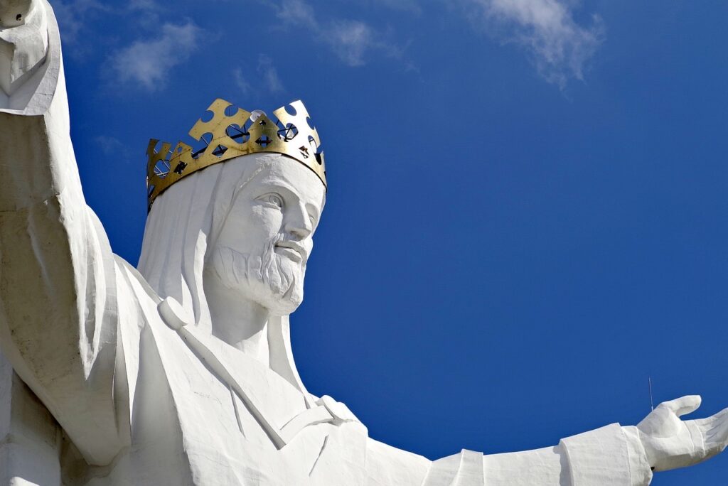 honor King Jesus every day